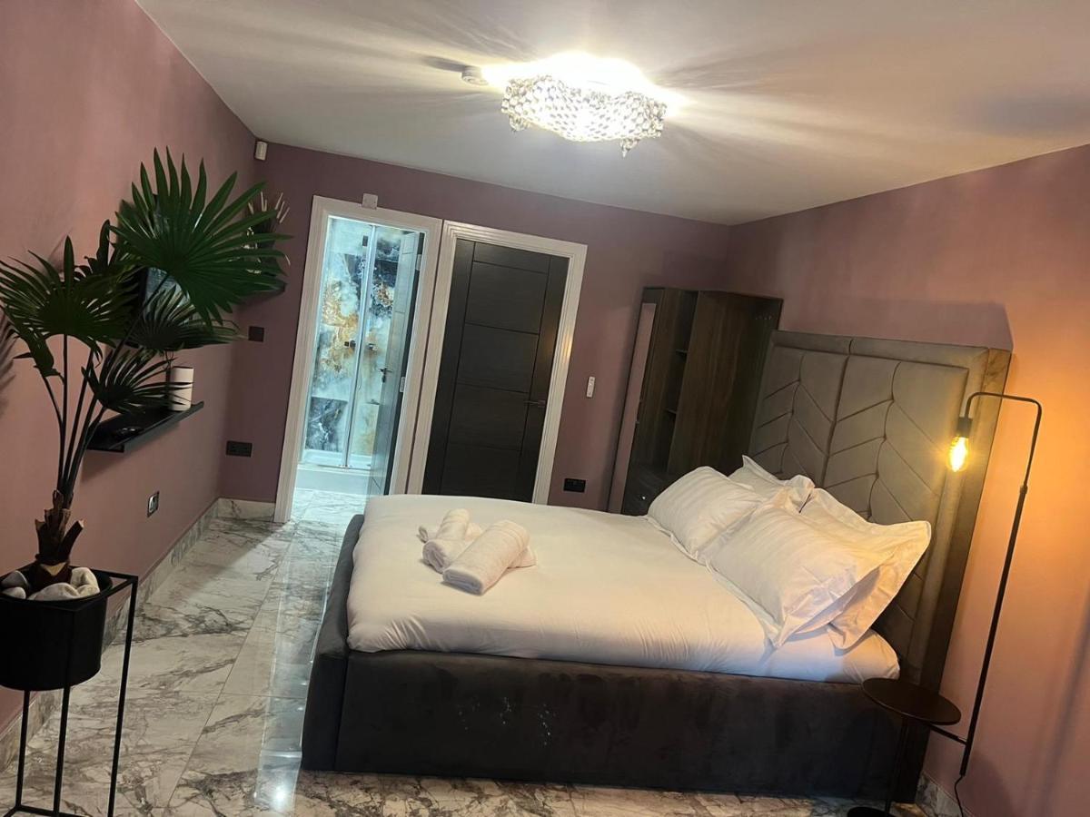 Hostel Mara Boutique Oldbury (West Midlands)